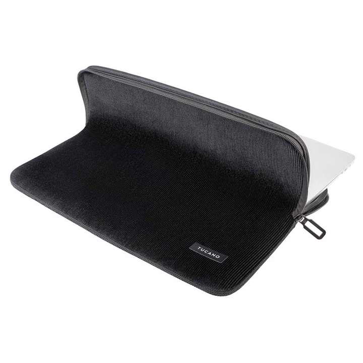 Funda TUCANO CORDUROY MANGA Para MacBook Pro de 16¨ - Negro