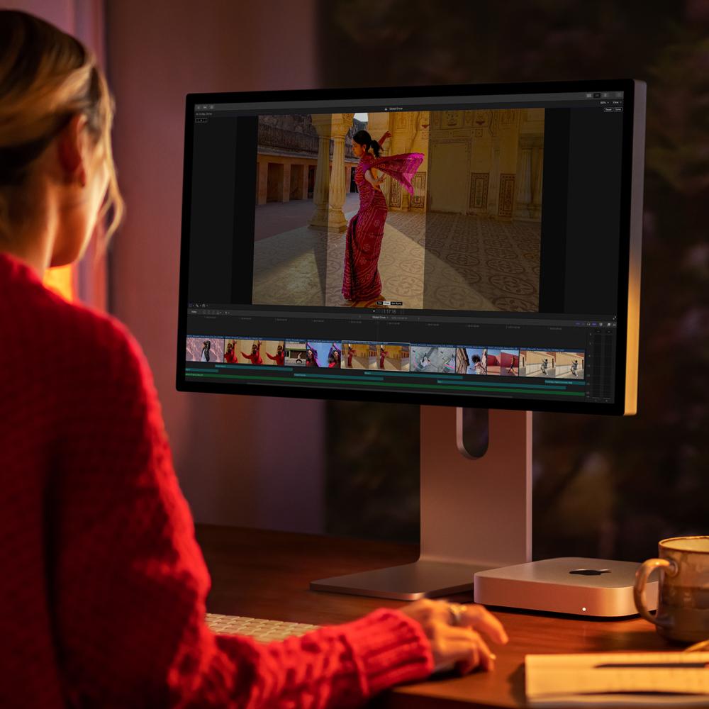 Mac mini: Apple M2 Pro chip with 10‑core CPU and 16‑core GPU, 512GB SSD - Silver